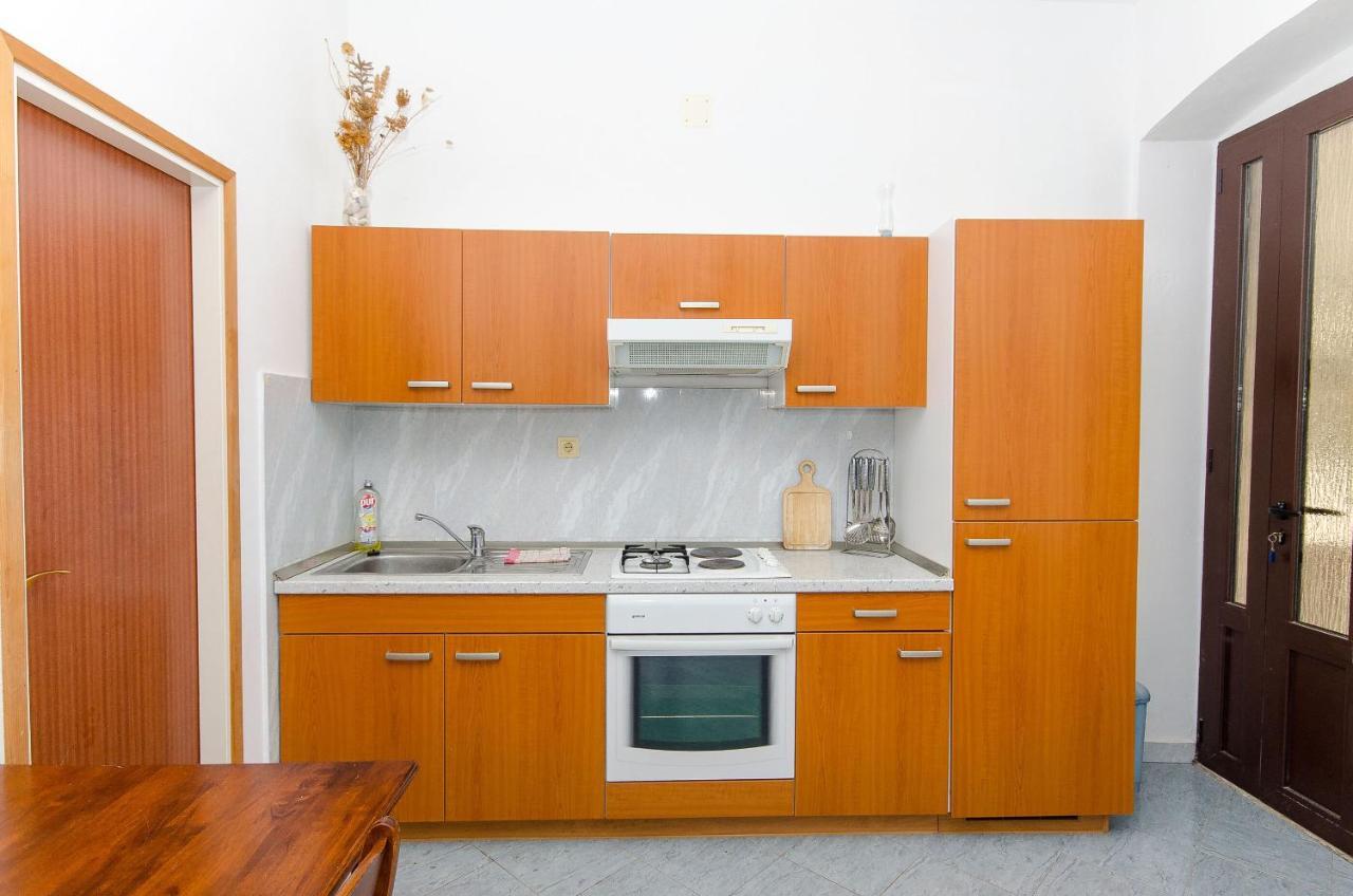 Apartments Ivanka Vis Luaran gambar