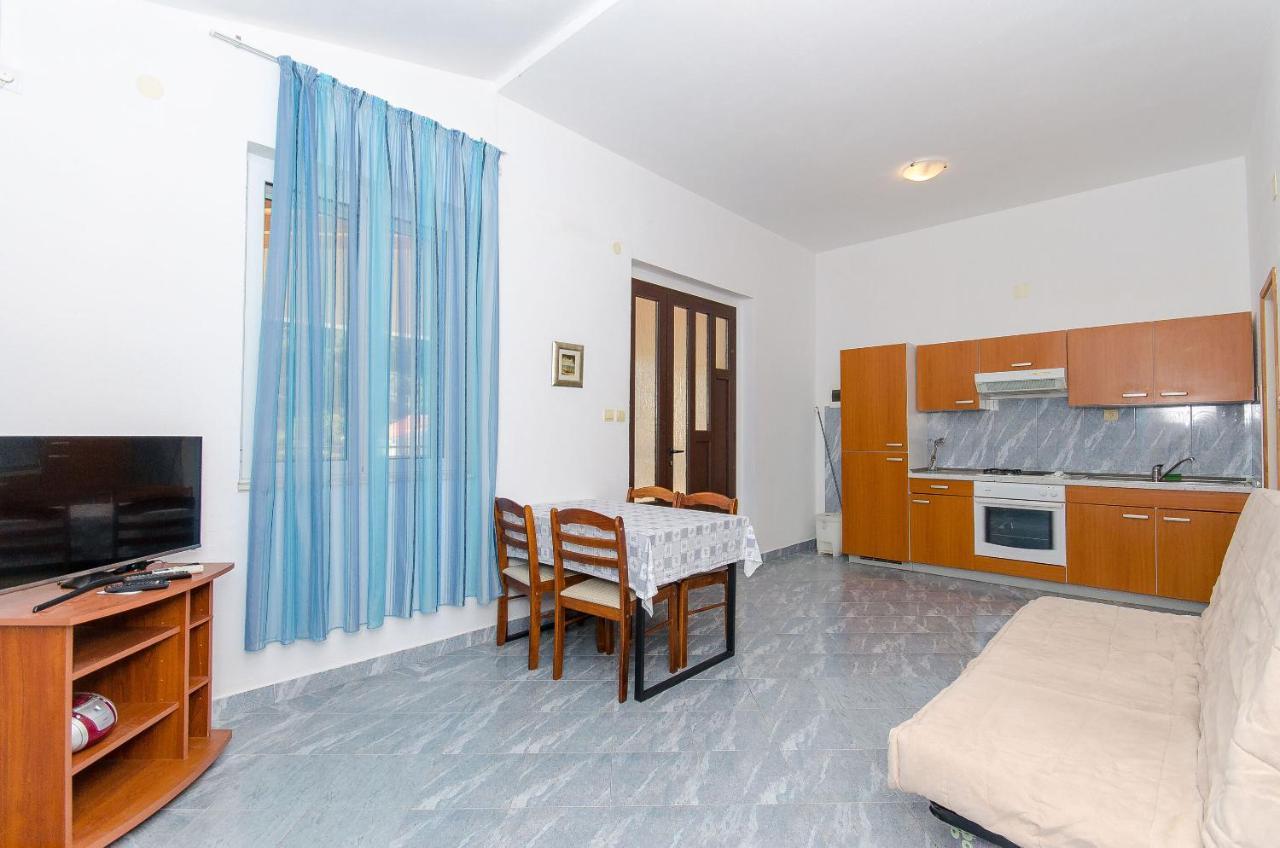 Apartments Ivanka Vis Luaran gambar