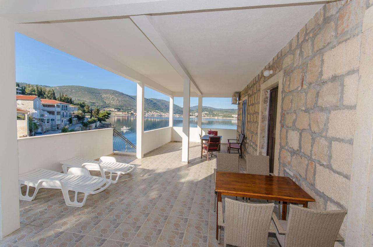 Apartments Ivanka Vis Luaran gambar