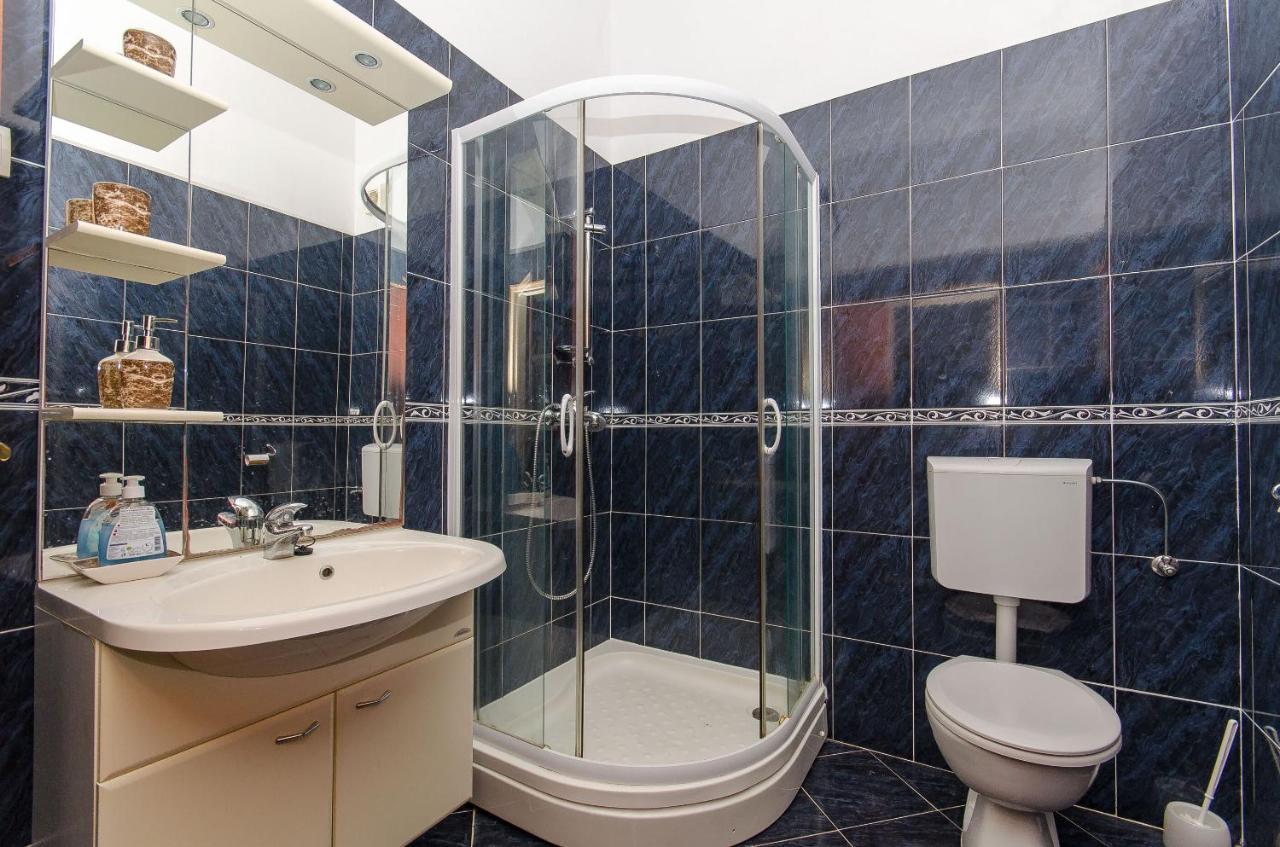 Apartments Ivanka Vis Luaran gambar